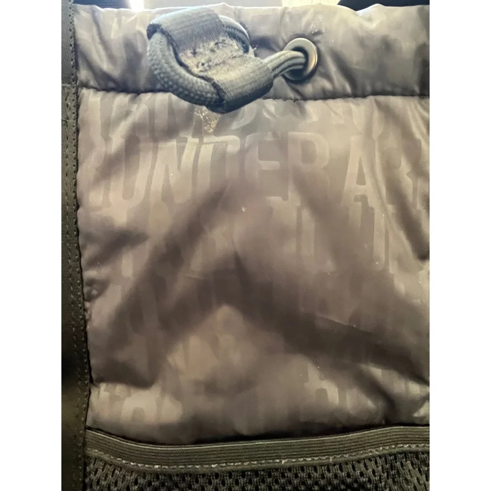 Under Armour‎ quilted tote bag